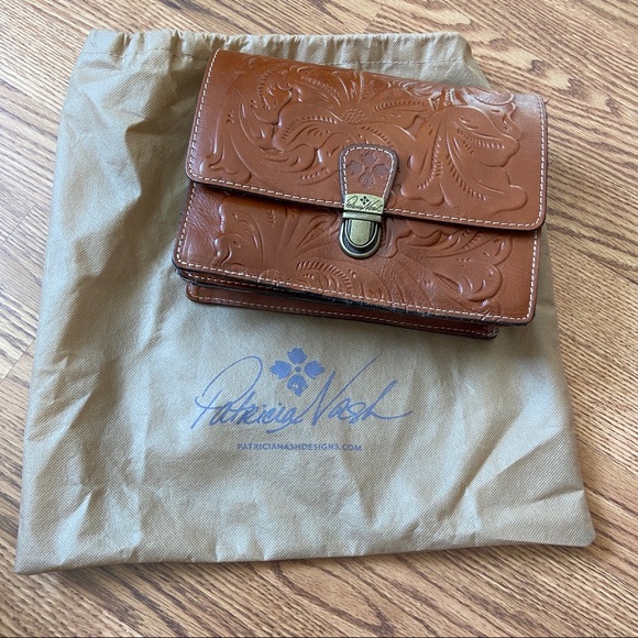 Patricia Nash brown leather embossed crossbody bag - Picture 7 of 7